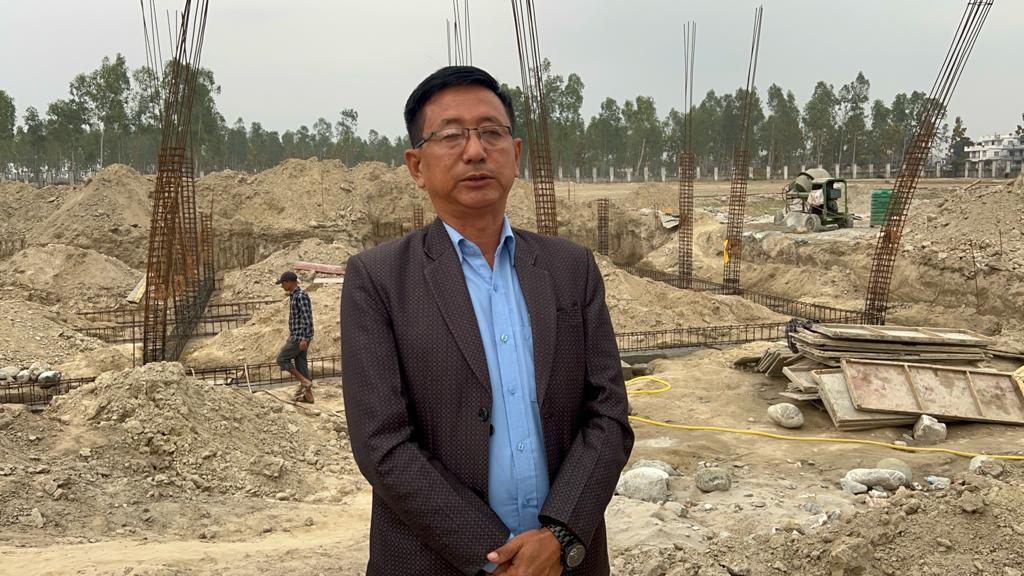 mayor roshan thopra