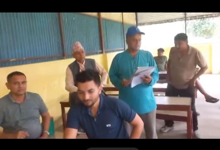 alt