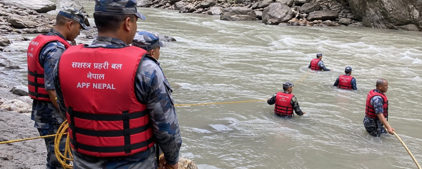 हेवा खोलामा पौडी खेल्ने क्रममा बालक बेपत्ता हेवा खोलामा पौडी खेल्ने क्रममा बालक बेपत्ता